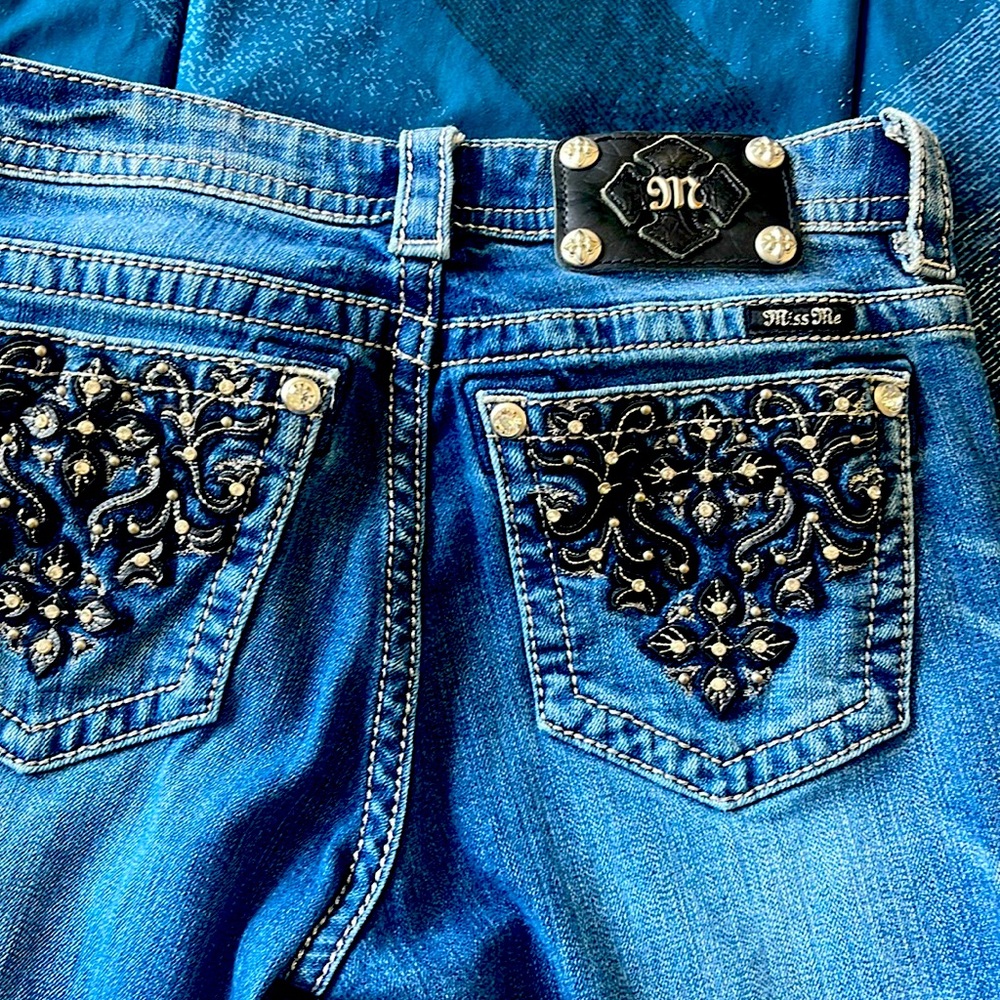 Miss Me Jeans. 29 Great condition!